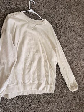 Good Fellows Cream Crewneck Sweatshirt